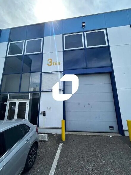 97-99 Quai Jules Guesde, Vitry-sur-Seine à louer - Photo de l’immeuble – Image 3 sur 22