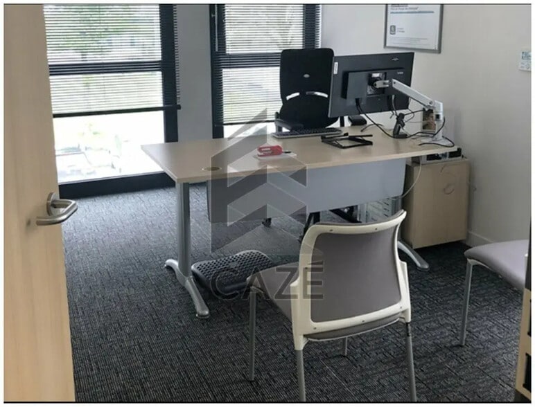 Bureau dans La Rochelle à louer - Photo de l’immeuble – Image 3 sur 6