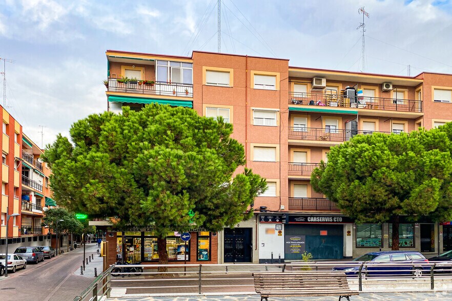 Plaza Santo Domingo, 9, Alcorcón, Madrid à vendre - Photo de l’immeuble – Image 2 sur 2
