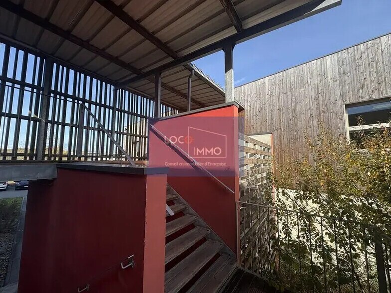 Bureau dans Martillac à louer - Photo de l’immeuble – Image 2 sur 10