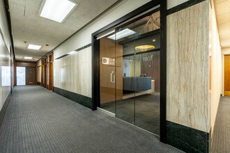 111 N Wabash Ave, Chicago, IL à louer Photo intérieure– Image 2 sur 16