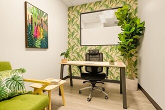 136 4th St N, Saint Petersburg, FL à louer Photo intérieure– Image 1 sur 1