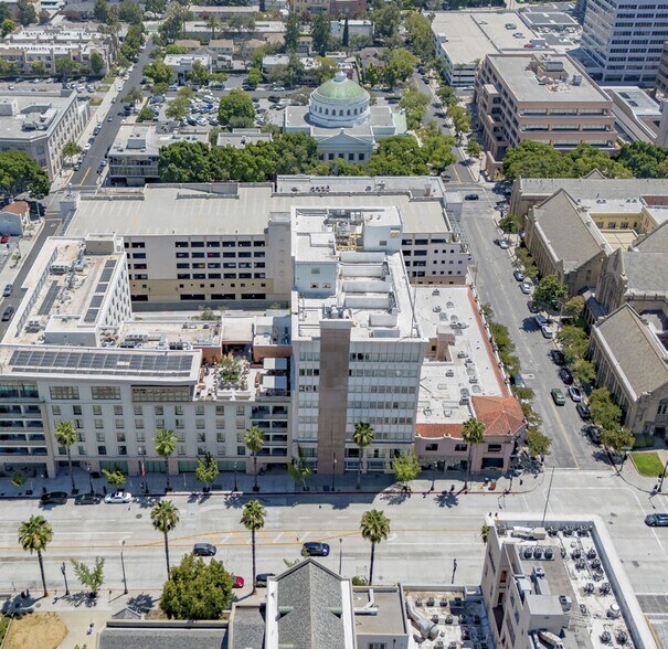 530-532 E Colorado Blvd, Pasadena, CA à vendre - Photo de l’immeuble – Image 3 sur 13