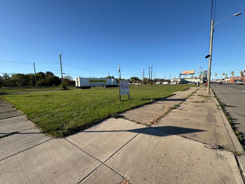 14438 Harper Ave, Detroit, MI à vendre - Photo de l’immeuble – Image 3 sur 5