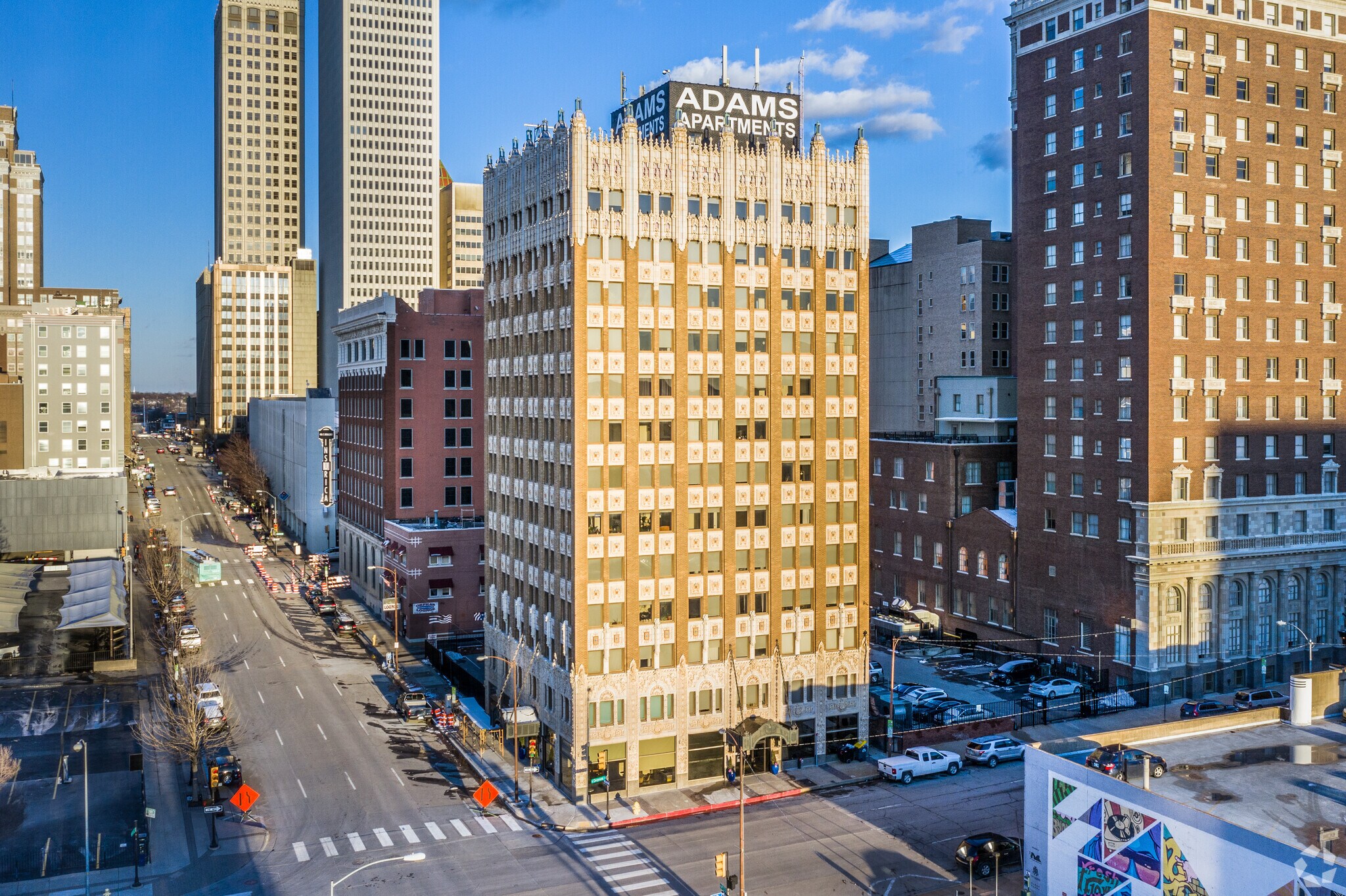 403 S Cheyenne Ave, Tulsa, OK à louer Photo principale– Image 1 sur 20