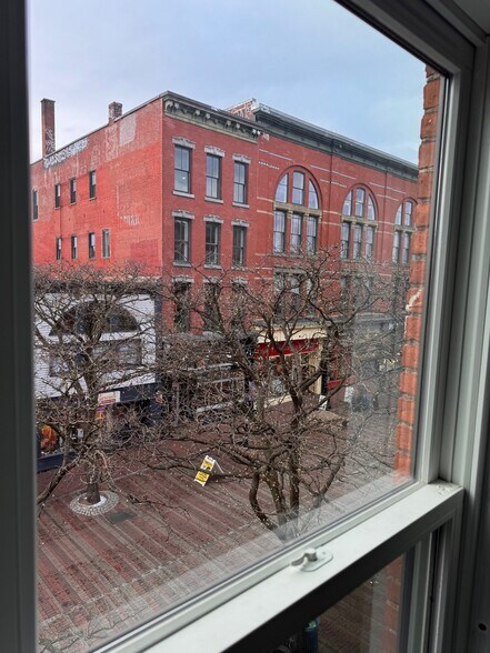 102 Church St, Burlington, VT à louer - Photo principale – Image 1 sur 4