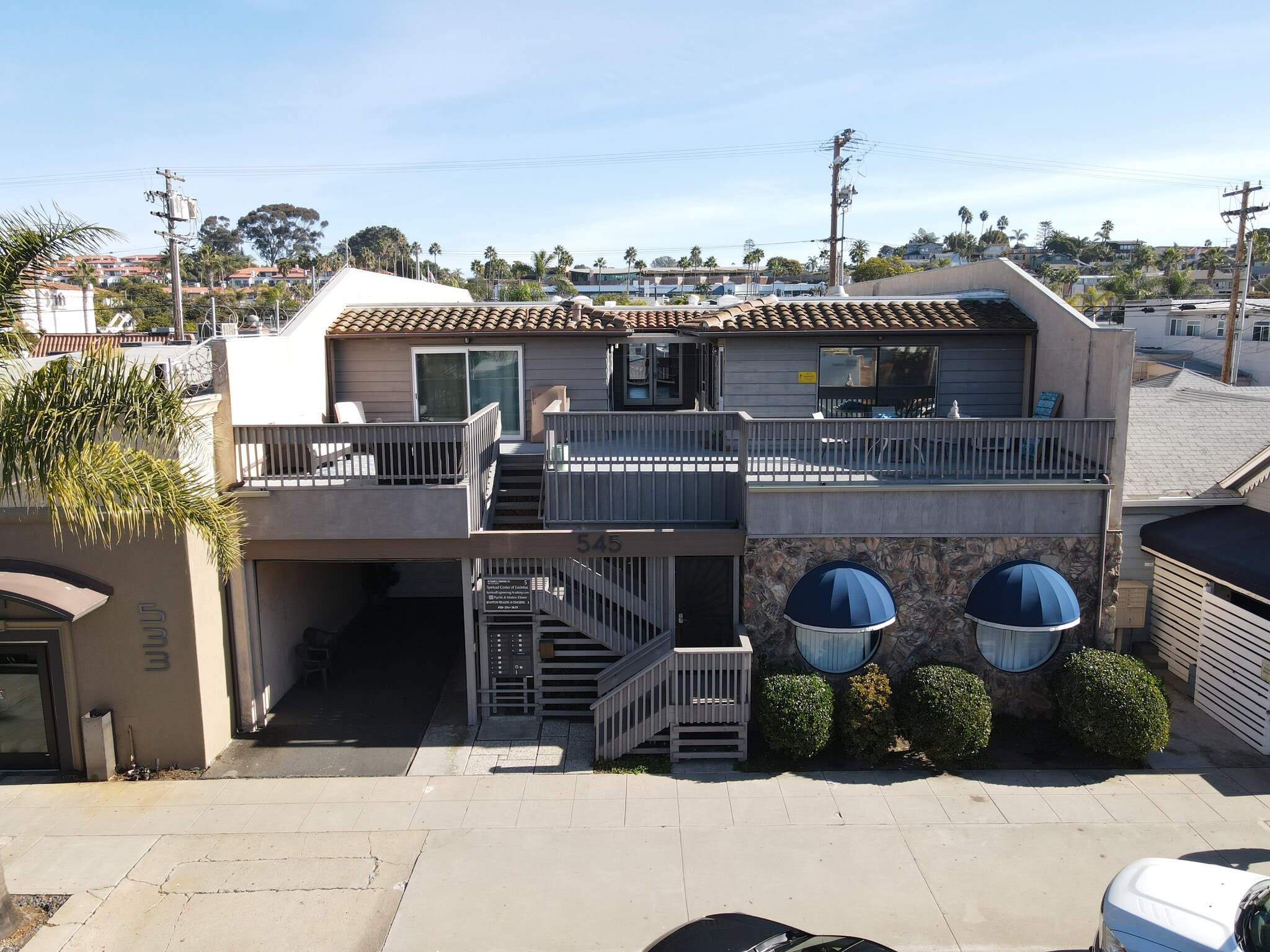 545 2nd St, Encinitas, CA à louer Photo de l’immeuble– Image 1 sur 11