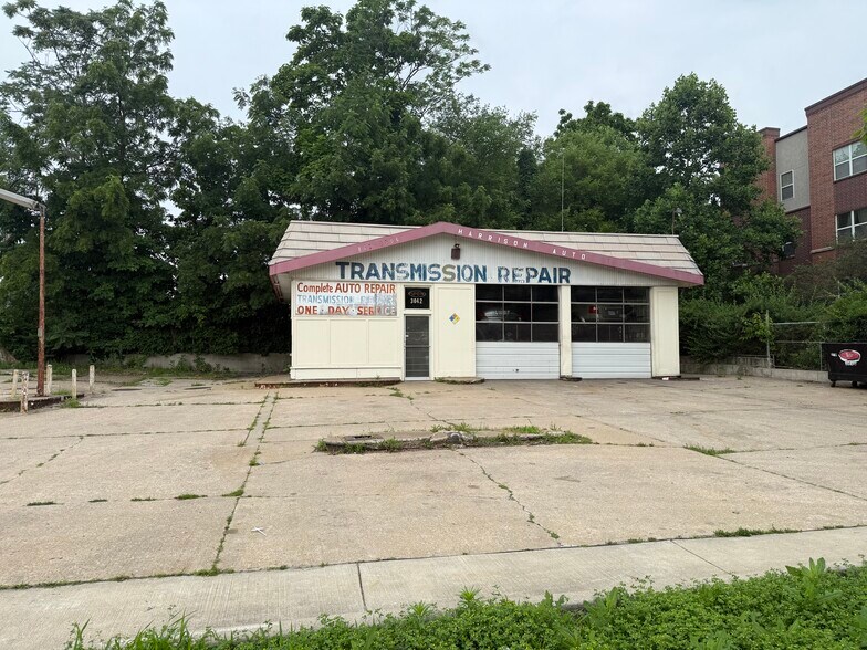 3042 Benton Blvd, Kansas City, MO à vendre - Photo de l’immeuble – Image 2 sur 4