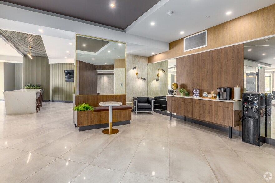 80-100 Starwood Dr, Guelph, ON à louer - Hall d’entrée – Image 3 sur 33