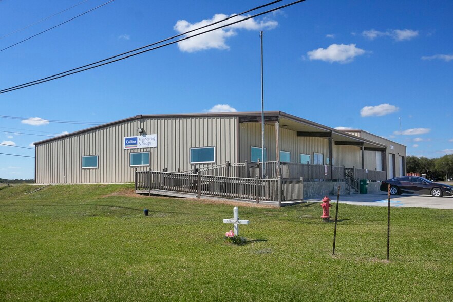 2020 Texas 35, Aransas Pass, TX à vendre - Photo de l’immeuble – Image 1 sur 7