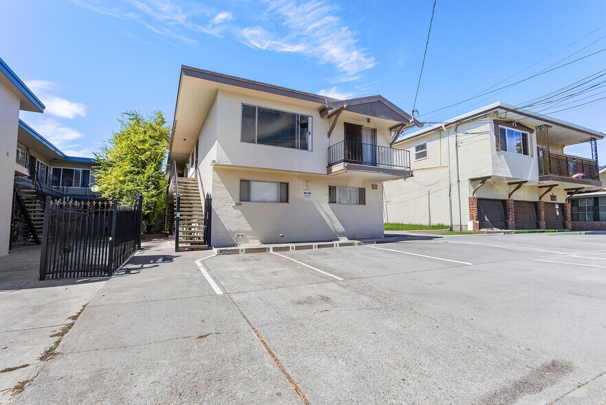 3639 Patterson Ave, Oakland, CA à vendre - Photo de l’immeuble – Image 2 sur 15