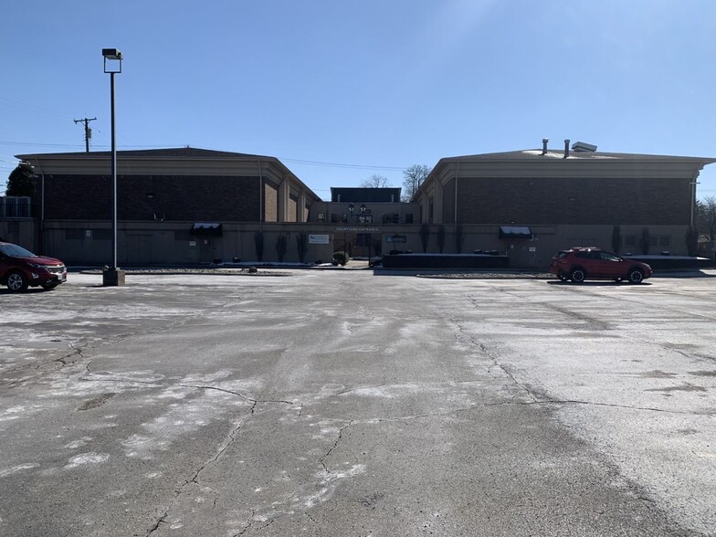 1251 E Dorothy Ln, Kettering, OH à louer - Photo de l’immeuble – Image 3 sur 3