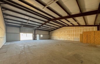 900 Utility Rd, Sanger, TX à louer Photo intérieure– Image 1 sur 5