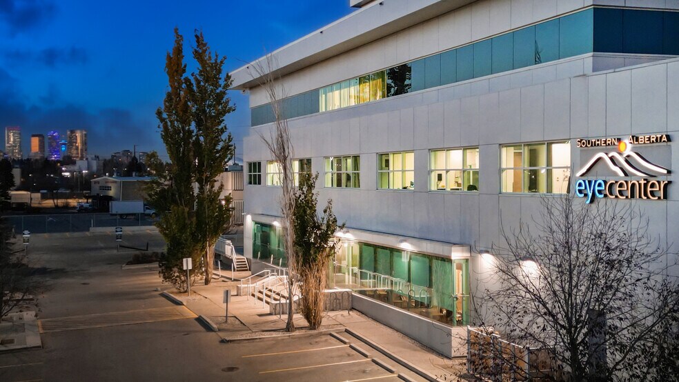 5340 1st St SW, Calgary, AB à louer - Photo de l’immeuble – Image 2 sur 24