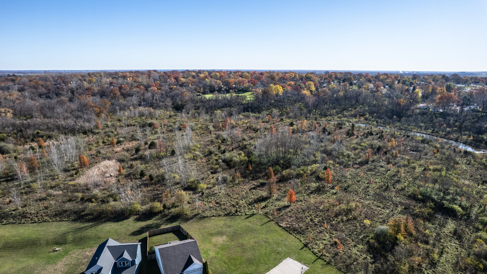 10927-10939 Bellefontaine Estates Ct, Saint Louis, MO à vendre - Photo de l’immeuble – Image 2 sur 9
