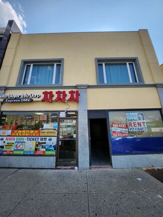 Plus de détails pour 16324 Northern Blvd, Flushing, NY - Local commercial à vendre