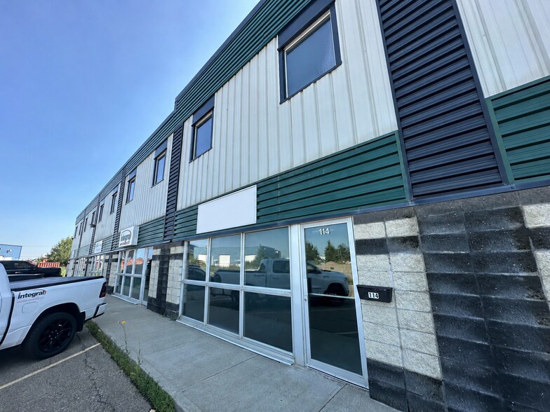 11128 83rd Ave, Fort Saskatchewan, AB à louer - Photo de l’immeuble – Image 1 sur 5