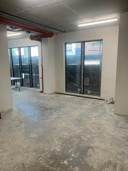 286 Rider Ave, Bronx, NY à louer - Photo principale – Image 1 sur 9