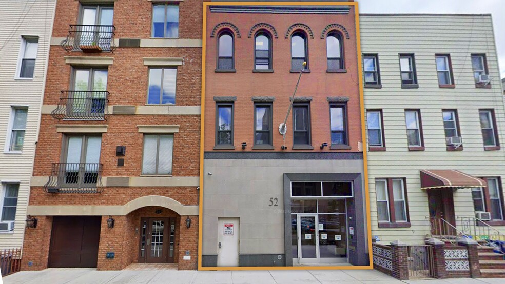 52-54 Diamond St, Brooklyn, NY à louer - Photo de l’immeuble – Image 1 sur 7