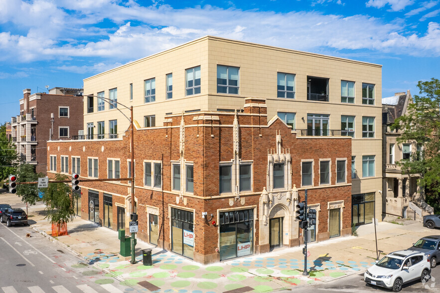 3001 N Southport Ave, Chicago, IL à louer - Photo principale – Image 1 sur 28