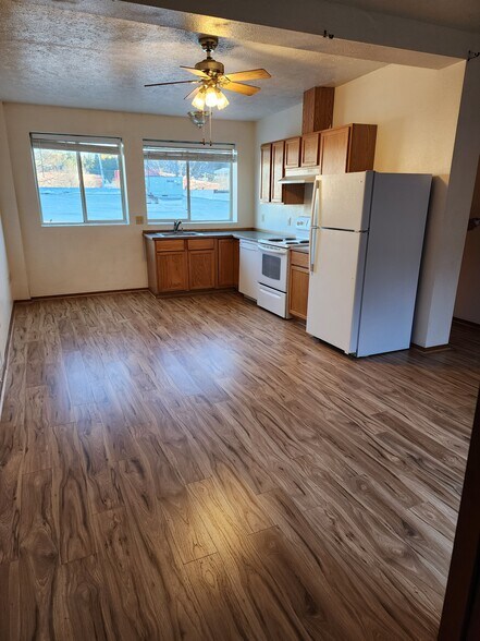 123 N Grand Ave, Pullman, WA à vendre - Photo intérieure – Image 1 sur 4
