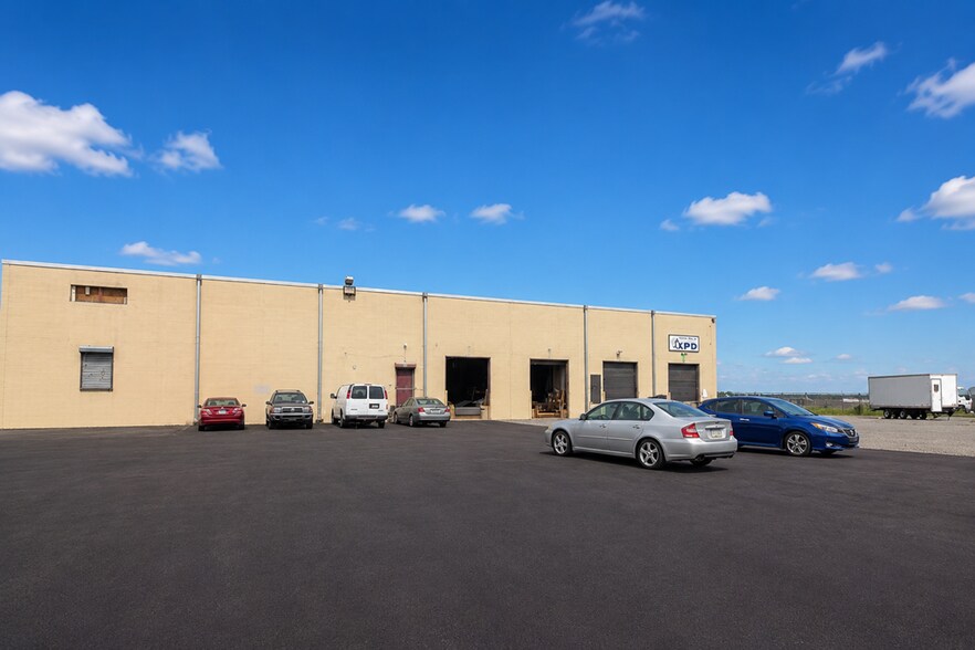 5331 N 10th St, Philadelphia, PA à louer - Photo de l’immeuble – Image 1 sur 7