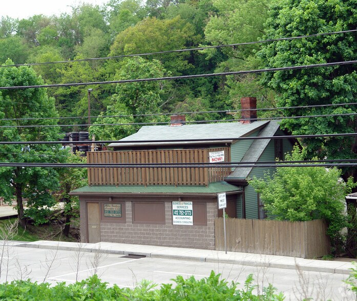 827 Butler St, Pittsburgh, PA à vendre - Photo principale – Image 1 sur 38