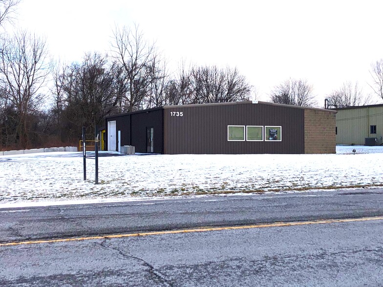 1735 Lakeville Rd, Avon, NY à louer - Photo de l’immeuble – Image 2 sur 12