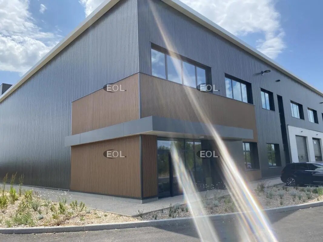 Local d’activités dans Saint-Priest à louer Photo de l’immeuble– Image 1 sur 20