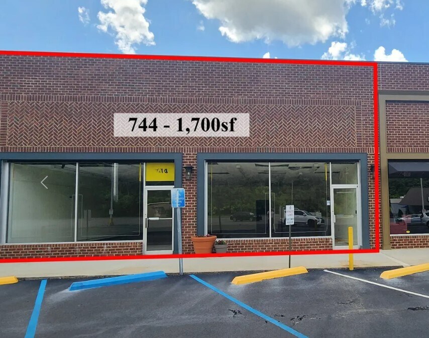 770 Shades Mountain Plz, Hoover, AL à louer Photo de l’immeuble– Image 1 sur 1