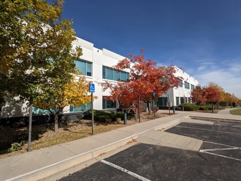 329 Interlocken Pky, Broomfield, CO à louer - Photo principale – Image 1 sur 9