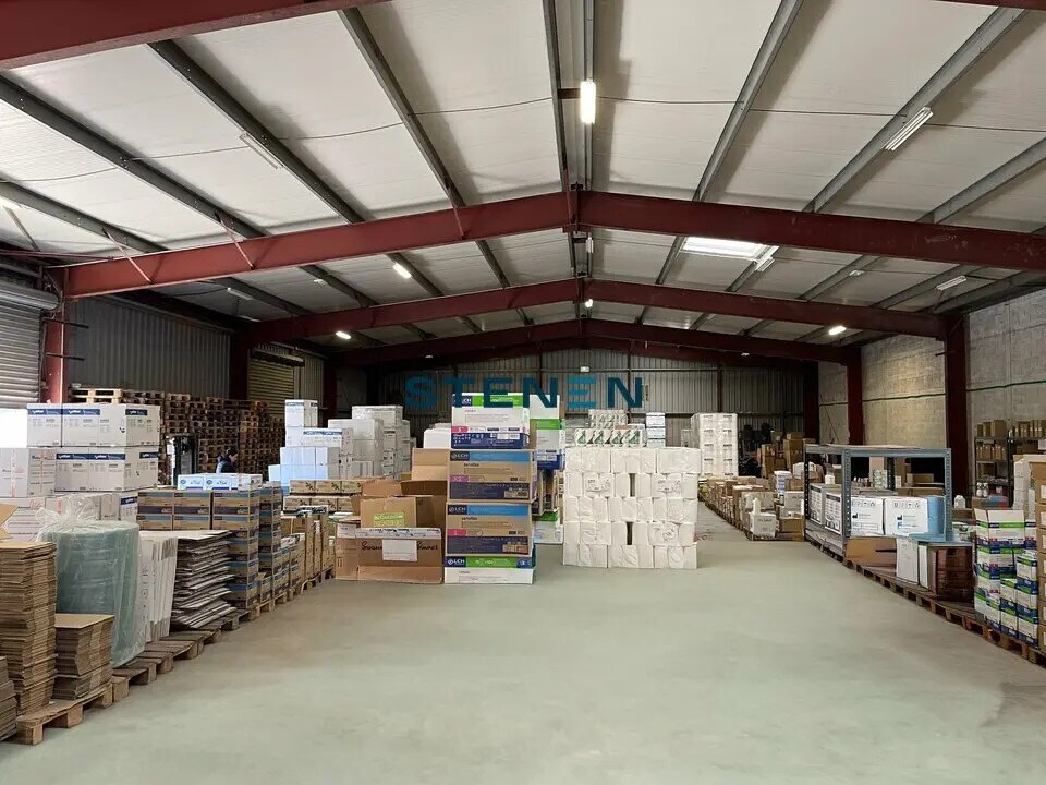 Industriel/Logistique dans Septèmes-les-Vallons à louer Photo de l’immeuble– Image 1 sur 8