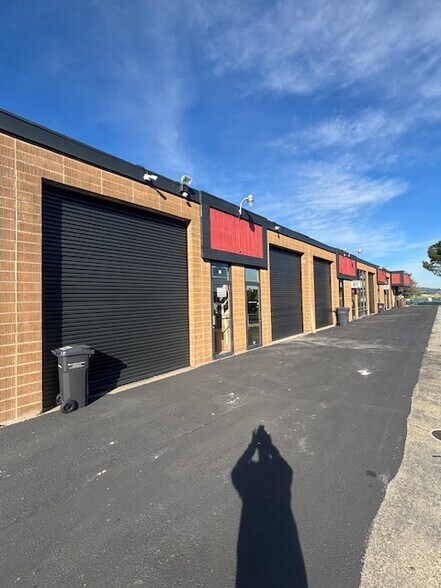 2915 Kerner Blvd, San Rafael, CA à louer - Photo de l’immeuble – Image 1 sur 13