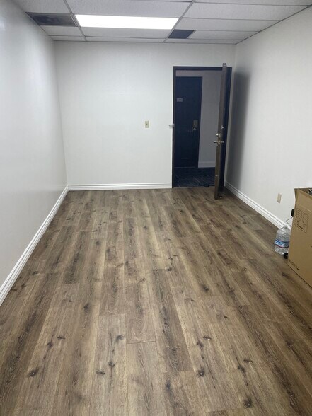 12140 Artesia Blvd, Artesia, CA à louer - Photo de l’immeuble – Image 3 sur 8