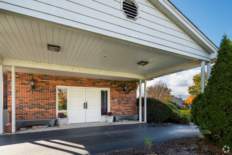 5333 151st St, Oak Forest, IL à louer - Photo de l’immeuble – Image 2 sur 21