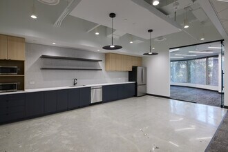 5600 Glenridge Dr NE, Atlanta, GA à louer Photo intérieure– Image 1 sur 3