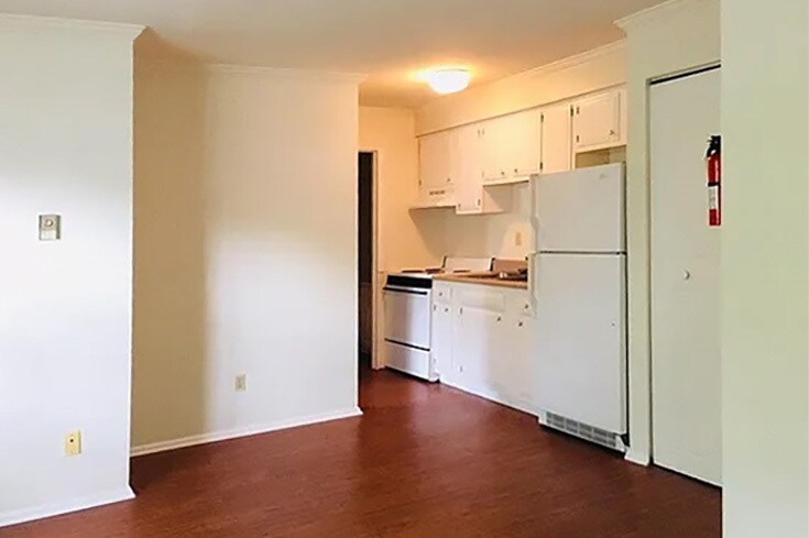 119 S Park Ridge Rd, Bloomington, IN à vendre - Photo principale – Image 2 sur 4