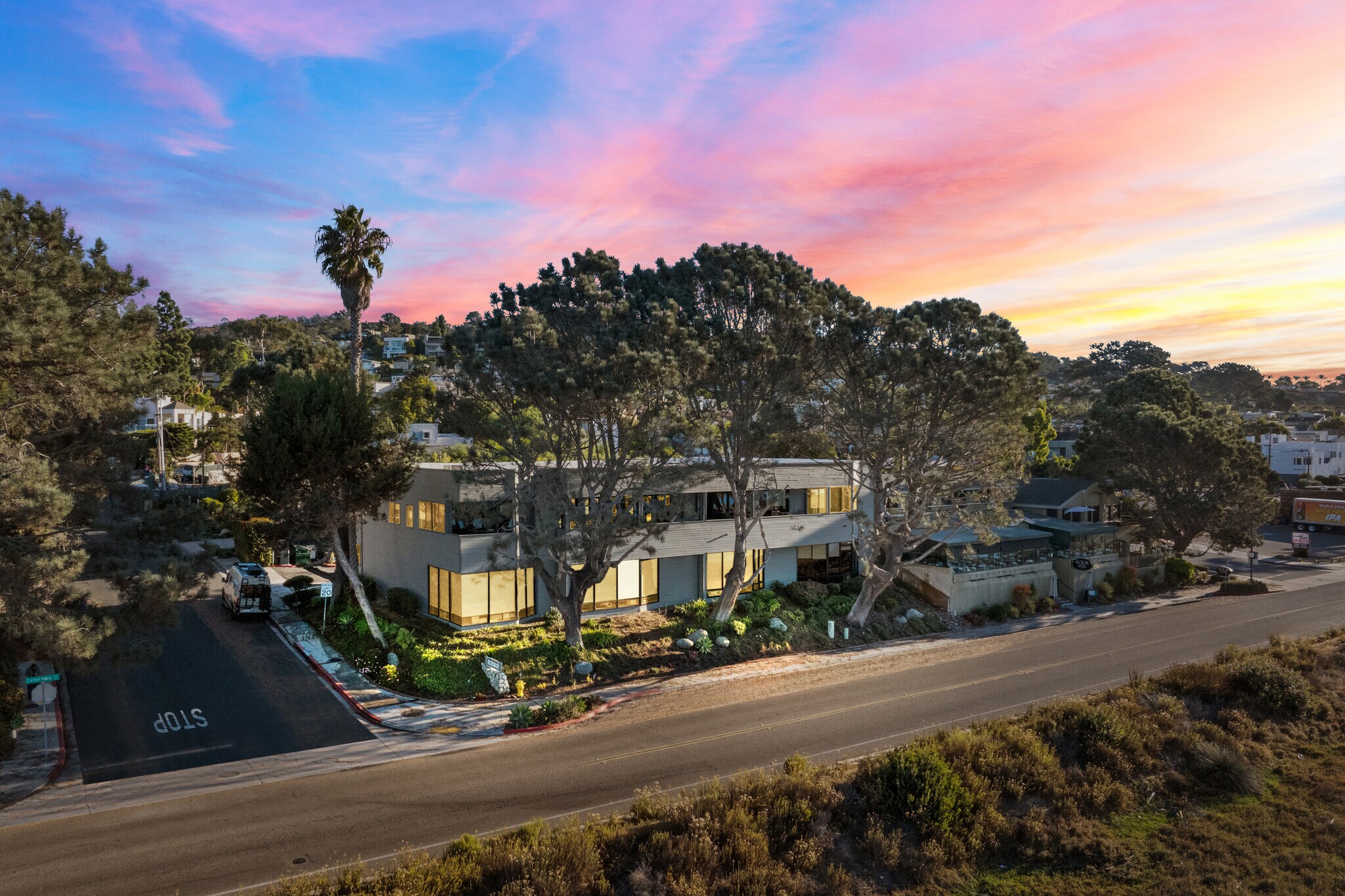 2262 Carmel Valley Rd, Del Mar, CA à vendre Photo de l’immeuble– Image 1 sur 7