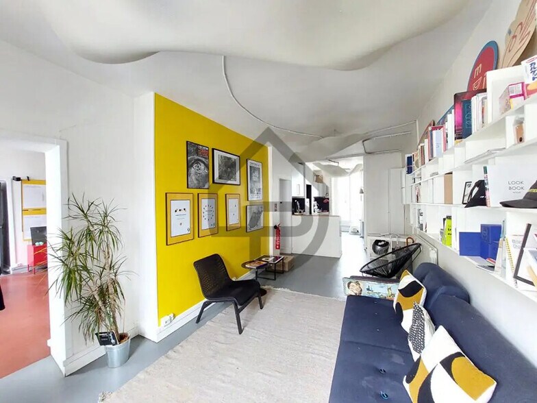 Bureau dans Paris à louer - Photo de l’immeuble – Image 2 sur 17