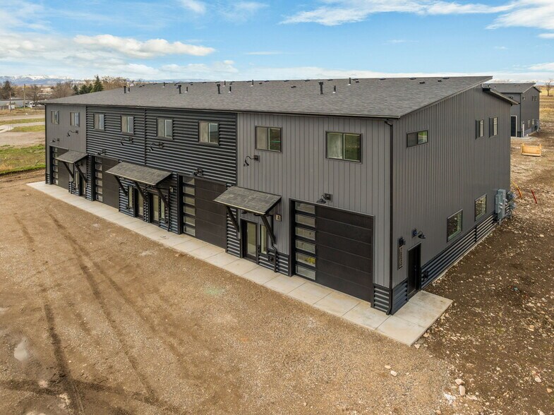 202 Fletching Way, Belgrade, MT à vendre - Photo de l’immeuble – Image 3 sur 31