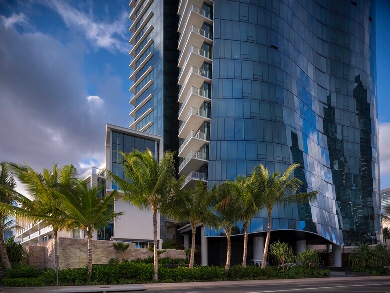 1118 Ala Moana Blvd, Honolulu, HI à louer - Photo de l’immeuble – Image 2 sur 2