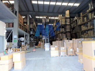 Plus de détails pour Industriel/Logistique à louer