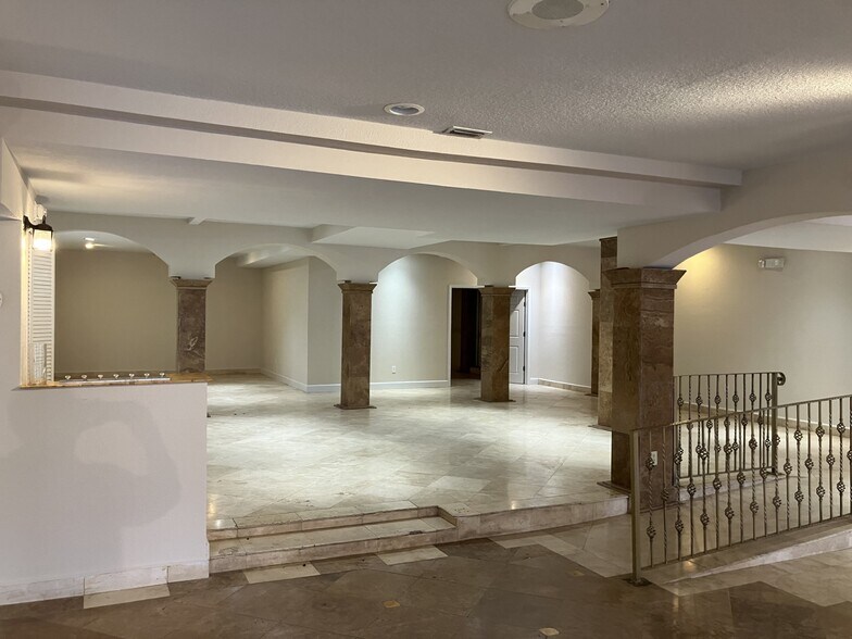 3109 W Bay To Bay Blvd, Tampa, FL à louer - Photo de l’immeuble – Image 2 sur 7