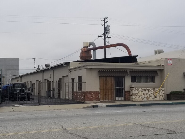 411 S Irwindale Ave, Azusa, CA à vendre - Photo de l’immeuble – Image 1 sur 3
