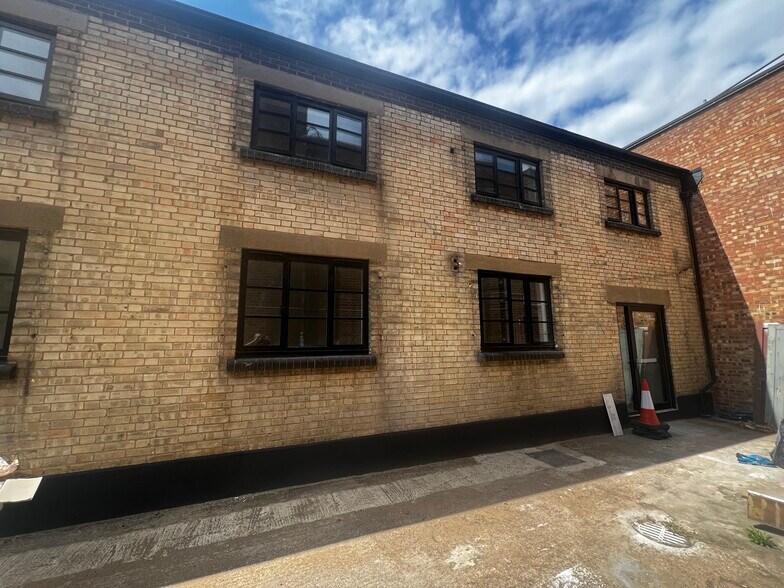 Bonds Ln, Biggleswade à louer - Photo de l’immeuble – Image 1 sur 3