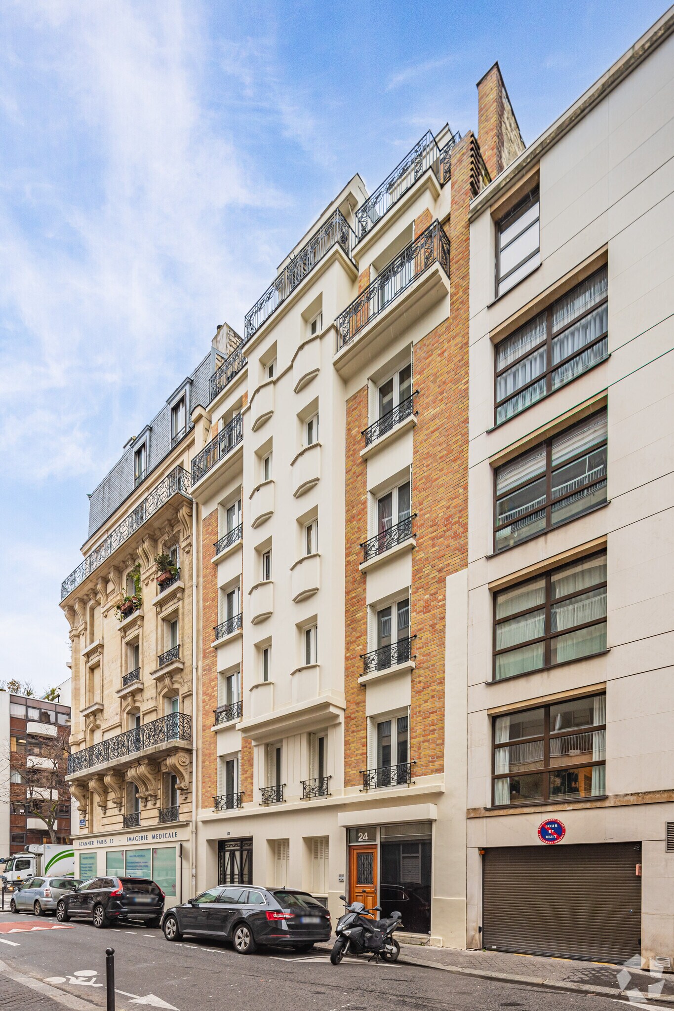 24 Rue Des Bergers, Paris à louer Photo de l’immeuble– Image 1 sur 2