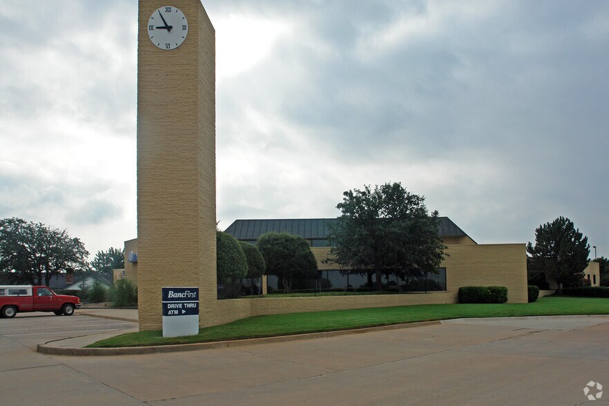 3200 E Memorial Rd, Edmond, OK à vendre - Photo principale – Image 1 sur 30