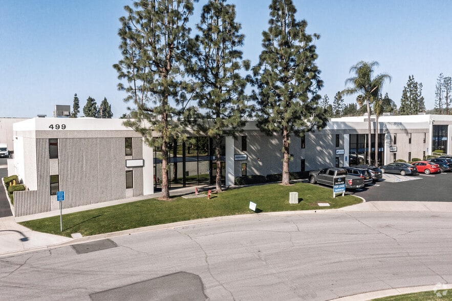 499 Nibus, Brea, CA à louer - Photo principale – Image 1 sur 5