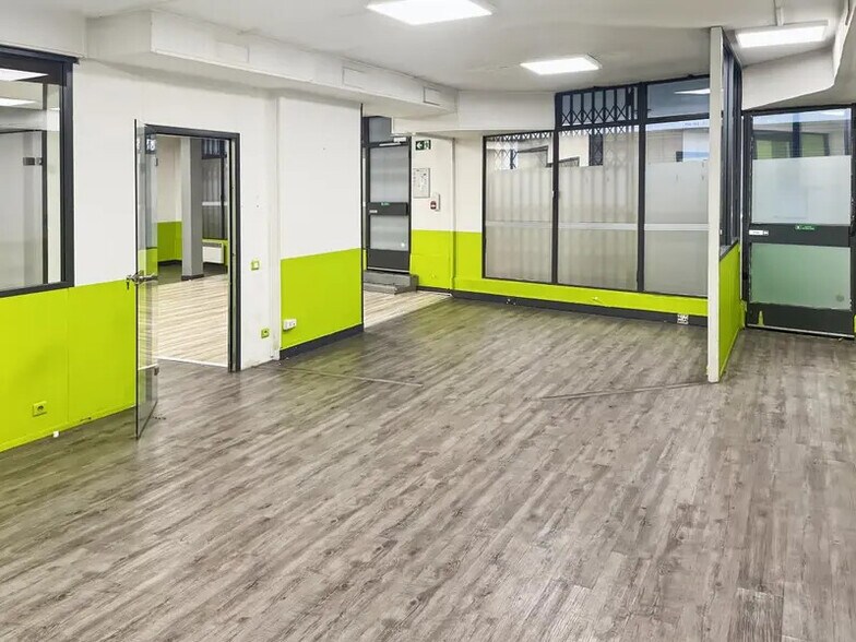 Bureau dans Paris à louer - Photo de l’immeuble – Image 1 sur 5