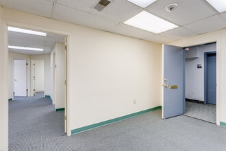 4701 Randolph Rd, Rockville, MD à louer Photo intérieure– Image 1 sur 10